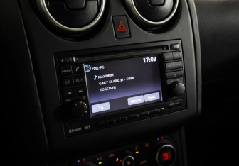 Подержанный автомобиль Nissan Qashqai 2012 года (12 фото)