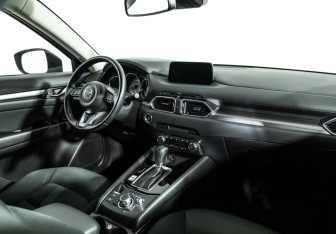 Подержанный автомобиль Mazda CX-5 2017 года (9 фото)