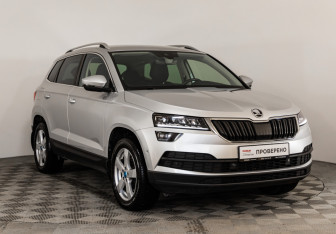 Подержанный автомобиль Skoda Karoq 2020 года (3 фото)