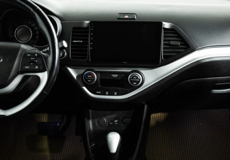 Подержанный автомобиль Kia Picanto 2015 года (14 фото)