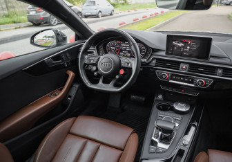 Подержанный автомобиль Audi A5 Coupe 2019 года (13 фото)