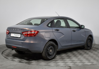 Подержанный автомобиль LADA (ВАЗ) Vesta Sedan 2017 года (5 фото)