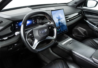 Подержанный автомобиль Geely Preface 2024 года (11 фото)