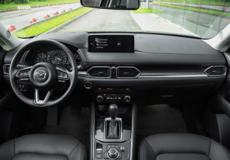 Подержанный автомобиль Mazda CX-5 2024 года (14 фото)