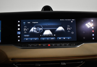 Подержанный автомобиль Voyah Free 2023 года (19 фото)