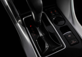 Подержанный автомобиль Mitsubishi Eclipse Cross 2021 года (18 фото)