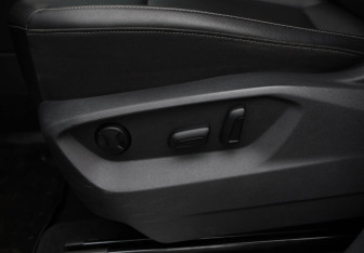 Подержанный автомобиль Volkswagen Teramont 2018 года (18 фото)