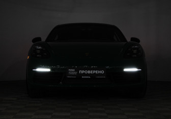 Подержанный автомобиль Porsche Cayman 2018 года (27 фото)