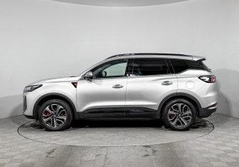 Подержанный автомобиль Chery Tiggo 7 Pro Max 2024 года (8 фото)