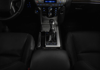 Подержанный автомобиль Toyota Land Cruiser Prado 2018 года (18 фото)