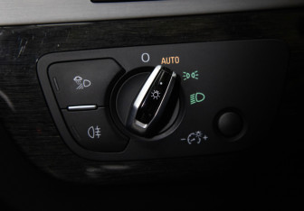 Подержанный автомобиль Audi Q7 2017 года (17 фото)