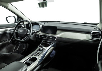 Подержанный автомобиль Geely Coolray 2023 года (9 фото)