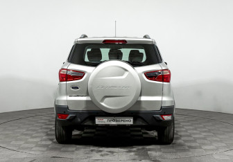 Подержанный автомобиль Ford EcoSport 2016 года (6 фото)