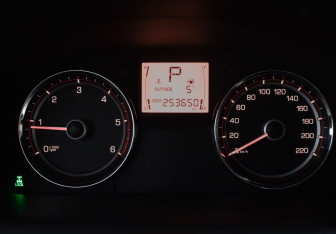 Подержанный автомобиль SsangYong Actyon 2011 года (19 фото)