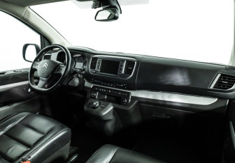 Подержанный автомобиль Citroen SpaceTourer 2020 года (9 фото)