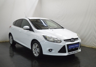 Подержанный автомобиль Ford Focus Hatchback 2012 года (3 фото)