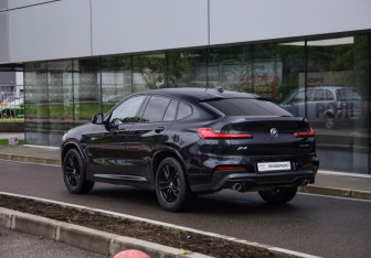 Подержанный автомобиль BMW X4 2019 года (8 фото)