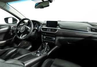 Подержанный автомобиль Mazda 6 Sedan 2017 года (9 фото)