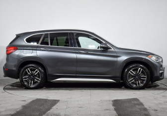 Подержанный автомобиль BMW X1 2019 года (4 фото)