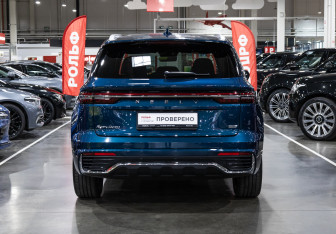 Подержанный автомобиль Geely Monjaro 2024 года (9 фото)