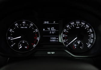 Подержанный автомобиль Skoda Octavia Liftback 2017 года (12 фото)