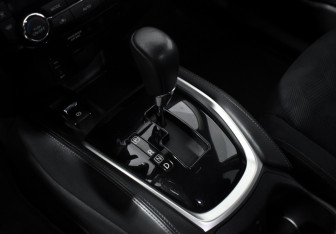 Подержанный автомобиль Nissan X-Trail 2015 года (11 фото)