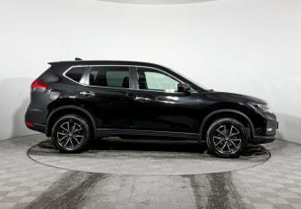 Подержанный автомобиль Nissan X-Trail 2021 года (4 фото)
