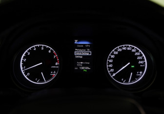 Подержанный автомобиль Toyota Camry Sedan 2018 года (11 фото)