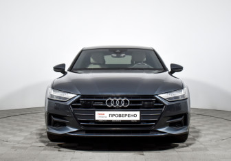 Подержанный автомобиль Audi A7 2018 года (2 фото)