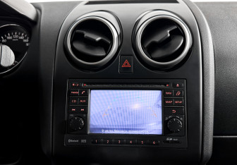 Подержанный автомобиль Nissan Qashqai 2010 года (16 фото)