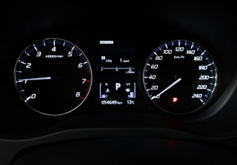 Подержанный автомобиль Mitsubishi Outlander 2019 года (12 фото)