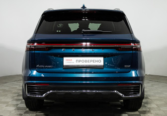 Подержанный автомобиль Geely Monjaro 2024 года (24 фото)