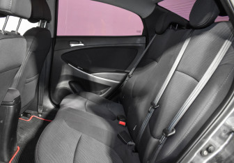 Подержанный автомобиль Hyundai Solaris Sedan 2014 года (12 фото)