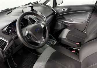 Подержанный автомобиль Ford EcoSport 2016 года (9 фото)