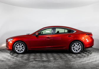 Подержанный автомобиль Mazda 6 Sedan 2018 года (8 фото)