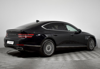 Подержанный автомобиль Genesis G80 2021 года (5 фото)