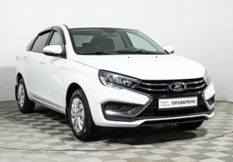 Подержанный автомобиль LADA (ВАЗ) Vesta Sedan 2023 года (3 фото)