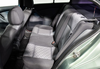 Подержанный автомобиль Skoda Octavia Liftback 2003 года (11 фото)