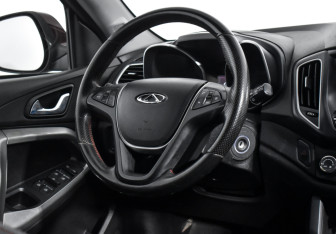 Подержанный автомобиль Chery Tiggo 5 2015 года (14 фото)