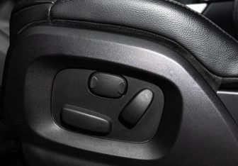 Подержанный автомобиль Land Rover Range Rover Evoque 2015 года (15 фото)