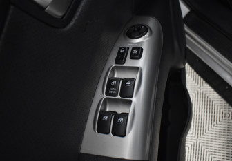 Подержанный автомобиль Kia Sportage 2007 года (19 фото)