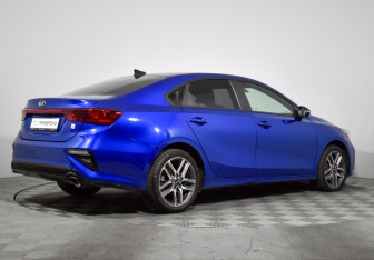 Подержанный автомобиль Kia Cerato Sedan 2021 года (5 фото)