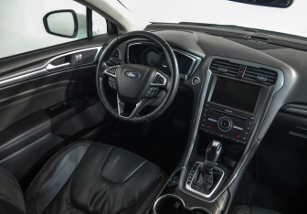 Подержанный автомобиль Ford Mondeo Sedan 2016 года (8 фото)