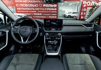 Новый Toyota RAV4 2025 (16 фото)
