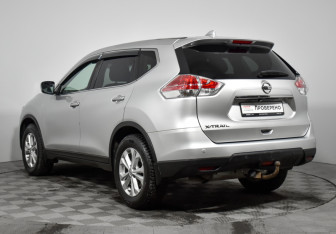 Подержанный автомобиль Nissan X-Trail 2017 года (7 фото)
