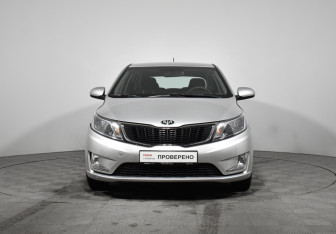Подержанный автомобиль Kia Rio Hatchback 2014 года (2 фото)