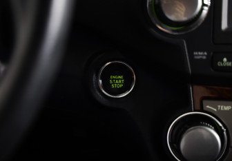 Подержанный автомобиль Toyota Highlander 2011 года (21 фото)