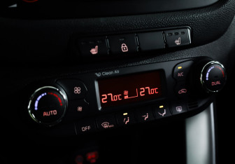 Подержанный автомобиль Kia Ceed Hatchback 2016 года (17 фото)