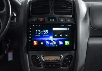 Подержанный автомобиль Hyundai Santa Fe 2010 года (16 фото)