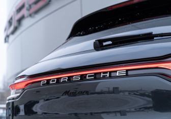 Новый Porsche Macan 2025 (12 фото)